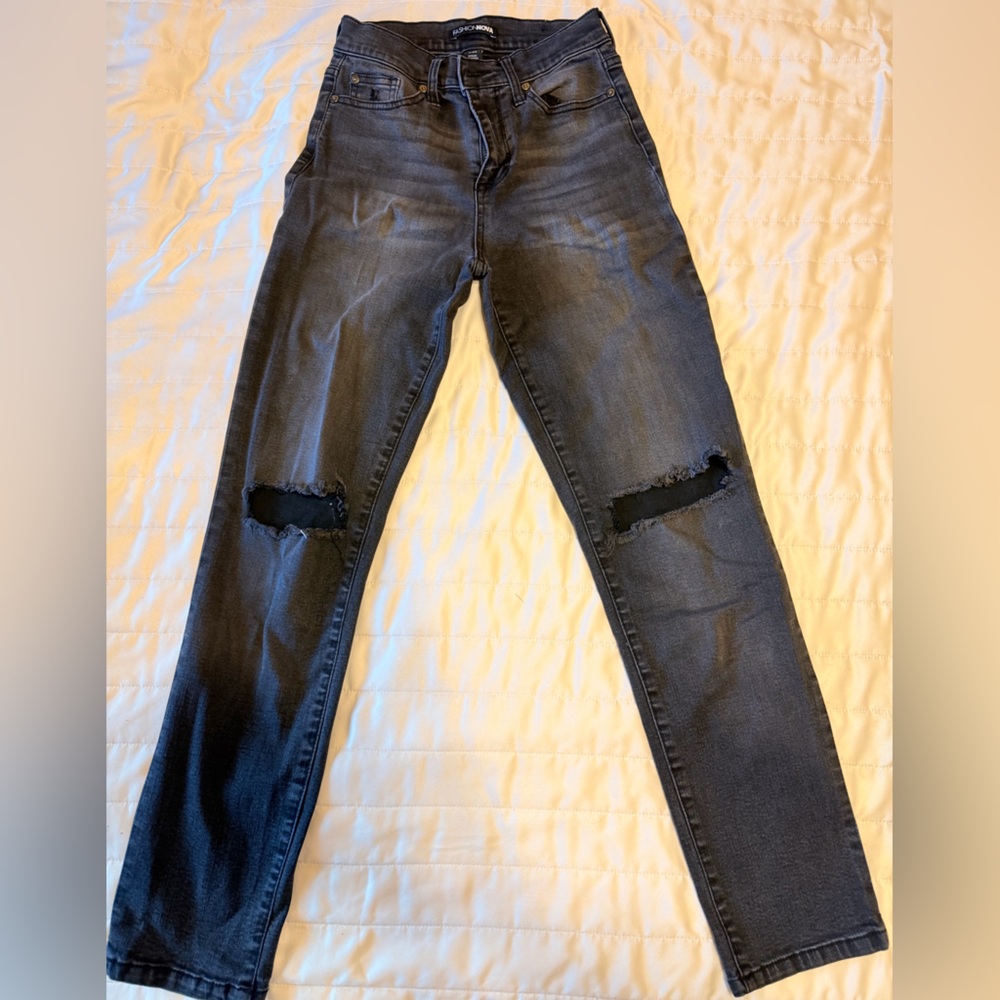 Distressed Black Washed Fashionnova Jeans